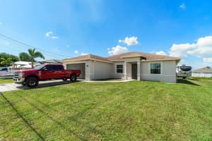 969 SW Mcdevitt Avenue, Port Saint Lucie, FL 34953 - MLS#R11079718