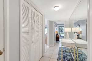 11 SE Concourse Drive Unit B, Jupiter, FL 33469 - MLS#R11079754