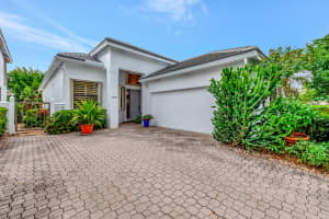 MLS# R11079760, Boca Raton, Florida 33434