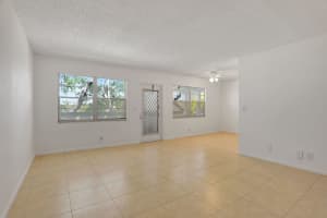 3034 Oakridge D 3034, Deerfield Beach, FL 33442 - MLS#R11079810