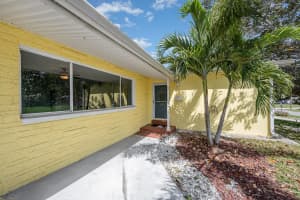 1924 Ixora Drive W, Melbourne, FL 32935 Sold 05/08/25