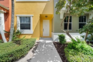 1730 Borrego Way 2, West Palm Beach, FL 33401 Sold 08/08/25
