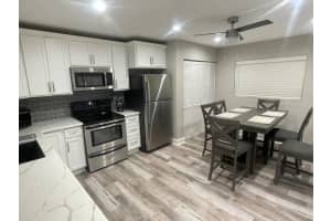 363 Prestwick Circle 4, Palm Beach Gardens, FL 33418 - MLS#R11080009