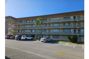 300 Village Green Circle S 206, Palm Springs