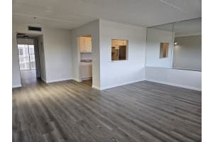 300 Village Green Circle S 206, Palm Springs, FL 33461 - MLS#R11080078