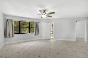 10 47th Avenue, Vero Beach, FL 32968 Sold 05/16/25