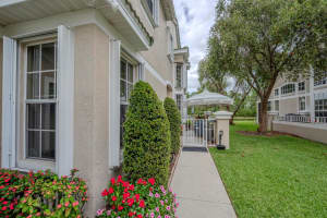 1687 SW Harbour Isles Circle, Port Saint Lucie, FL 34986 Sold 08/05/25