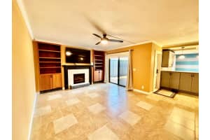 102 Woodland Rd Road, Palm Springs, FL 33461 - MLS#R11080121
