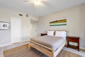 11842 Pebblewood Drive 102, Wellington