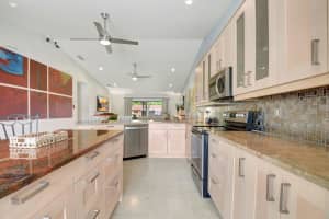 2 Fawlklands Circle Circle, Boynton Beach, FL 33426 Sold 05/23/25