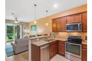1073 Normandie Way, Vero Beach, FL 32960 Sold 11/24/25