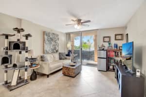 1000 Scotia Drive 204, Hypoluxo, FL 33462 - MLS#R11080238