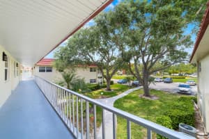 8 Vista Palm Lane 202, Vero Beach, FL 32962 - MLS#R11080249