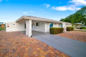 155 N Riomar Drive N, Port Saint Lucie, FL 34952 Sold 08/29/25