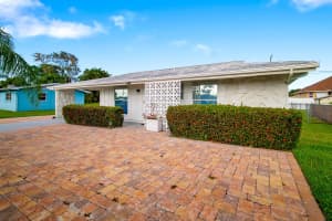 155 N Riomar Drive N, Port Saint Lucie, FL 34952 Sold 08/29/25