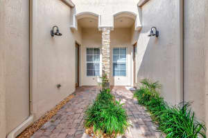 MLS# R11080319, Delray Beach, Florida 33446