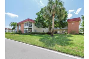 23 Pine Arbor Lane 103, Vero Beach, FL 32962 Sold 08/14/25