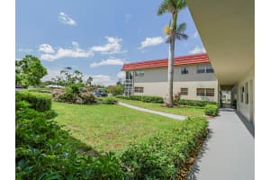 23 Pine Arbor Lane 103, Vero Beach, FL 32962 Sold 08/14/25
