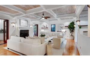 225 Pershing Way, West Palm Beach, FL 33401 - MLS#R11080421