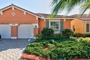 6375 Oxford Circle 104d, Vero Beach