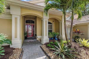 5621 SE Forest Glade Trail, Hobe Sound, FL 33455 Sold 07/31/25