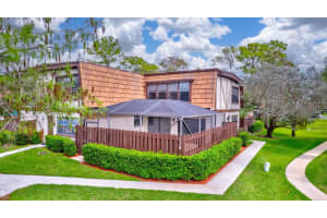111 Weybridge Circle B, Royal Palm Beach, FL 33411 Sold 05/01/25