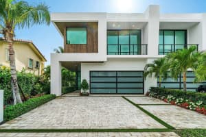 326 NE Wavecrest Way, Boca Raton, FL 33432 - MLS#R11080452