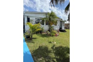 4 Monterrey Way, Port Saint Lucie, FL 34952 - MLS#R11080456