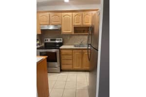 9081 Sunrise Lakes Boulevard 112, Sunrise, FL 33322 Sold 10/06/25