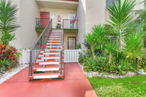 18 Willowbrook Lane 108, Delray Beach