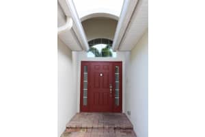 9553 Seaspray Dr Drive, Fort Pierce, FL 34945 Sold 05/30/25