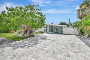 530 NE 17th Street, Boca Raton, FL 33432 Sold 08/14/25