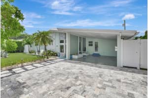530 NE 17th Street, Boca Raton, FL 33432 Sold 08/14/25