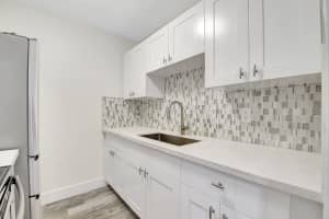 3915 S Flagler Drive 118, West Palm Beach