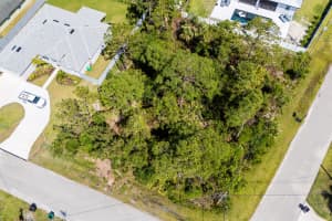 5489 Brent Court, Port Saint Lucie, FL 34986 - MLS#R11080643