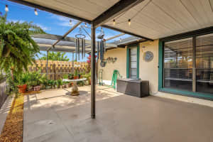 1030 Manor Dr 1030, Palm Springs, FL 33461 Sold 07/02/25