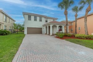 143 Catania Way, Royal Palm Beach