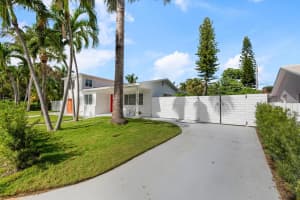 92 18th Avenue S, Lake Worth Beach, FL 33460 - MLS#R11080813
