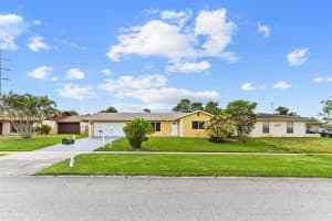 2561 Canterbury Drive S, West Palm Beach