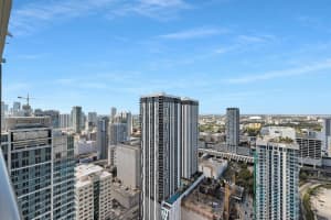 601 1st Avenue, Miami, FL 33132 - MLS#R11080849