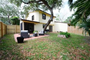 1054 Raintree Drive, Palm Beach Gardens, FL 33410 Sold 06/16/25