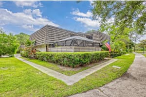 1402 14th Ter Terrace, Palm Beach Gardens, FL 33418 Sold 06/27/25