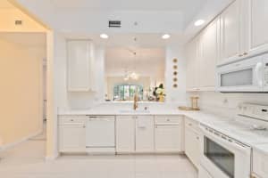 5 Harbour Isle Drive 203, Fort Pierce, FL 34949 Sold 07/01/25
