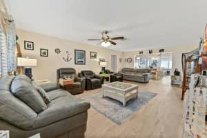 1708 SW 18th Street, Boynton Beach, FL 33426 - MLS#R11080938