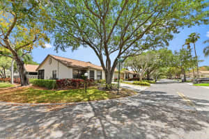 18538 Breezy Palm Way, Boca Raton, FL 33496 - MLS#R11080945