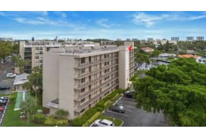 21 Royal Palm Way 605, Boca Raton, FL 33432 Sold 07/17/25