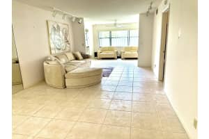 7673 Tahiti Lane 102, Lake Worth, FL 33467 Sold 05/15/25