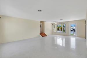 644 Shore Drive, Boynton Beach, FL 33435 - MLS#R11080977