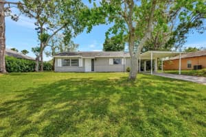 250 SW Thornhill Drive, Port Saint Lucie, FL 34984 Sold 07/02/25