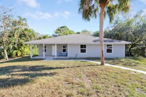 5412 Davis Street, Fort Pierce, FL 34982 Sold 07/21/25